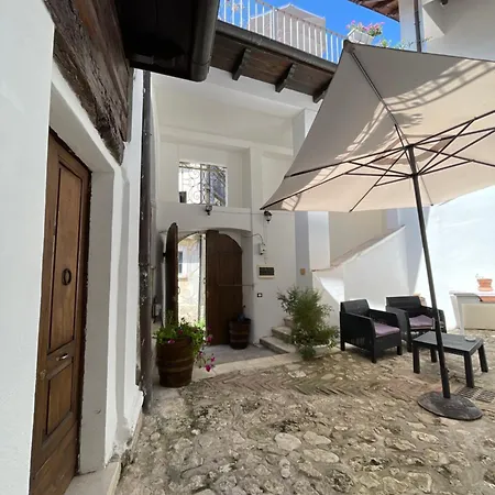 Piazzetta Del Forno - Monolocale Con Soppalco *